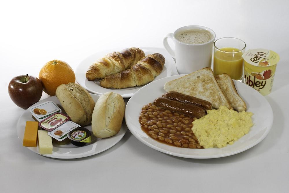 Holiday Inn Express London - Watford Junction By Ihg Экстерьер фото