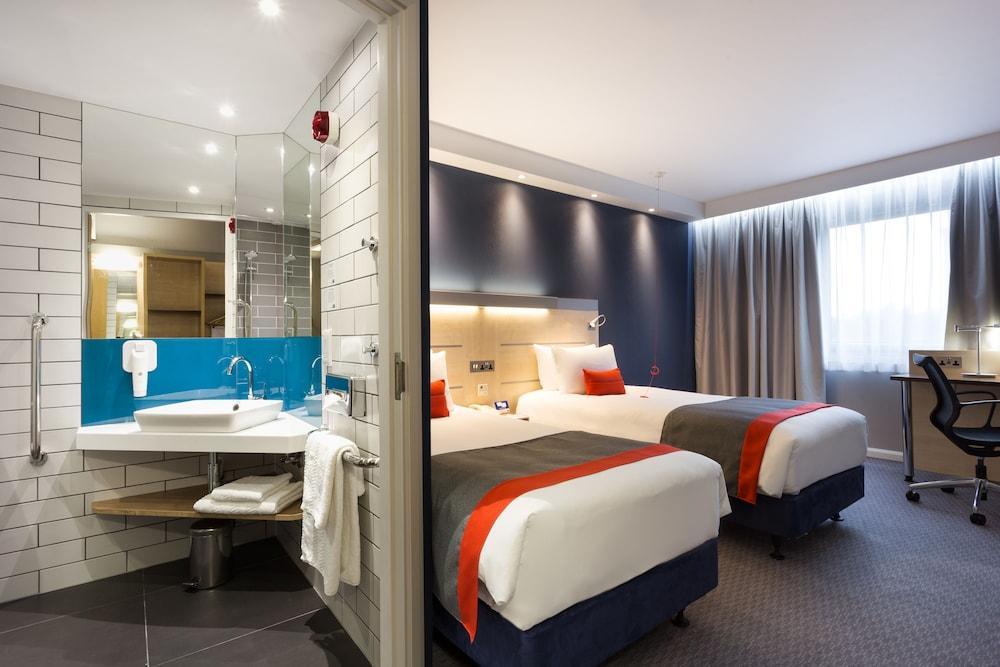 Holiday Inn Express London - Watford Junction By Ihg Экстерьер фото