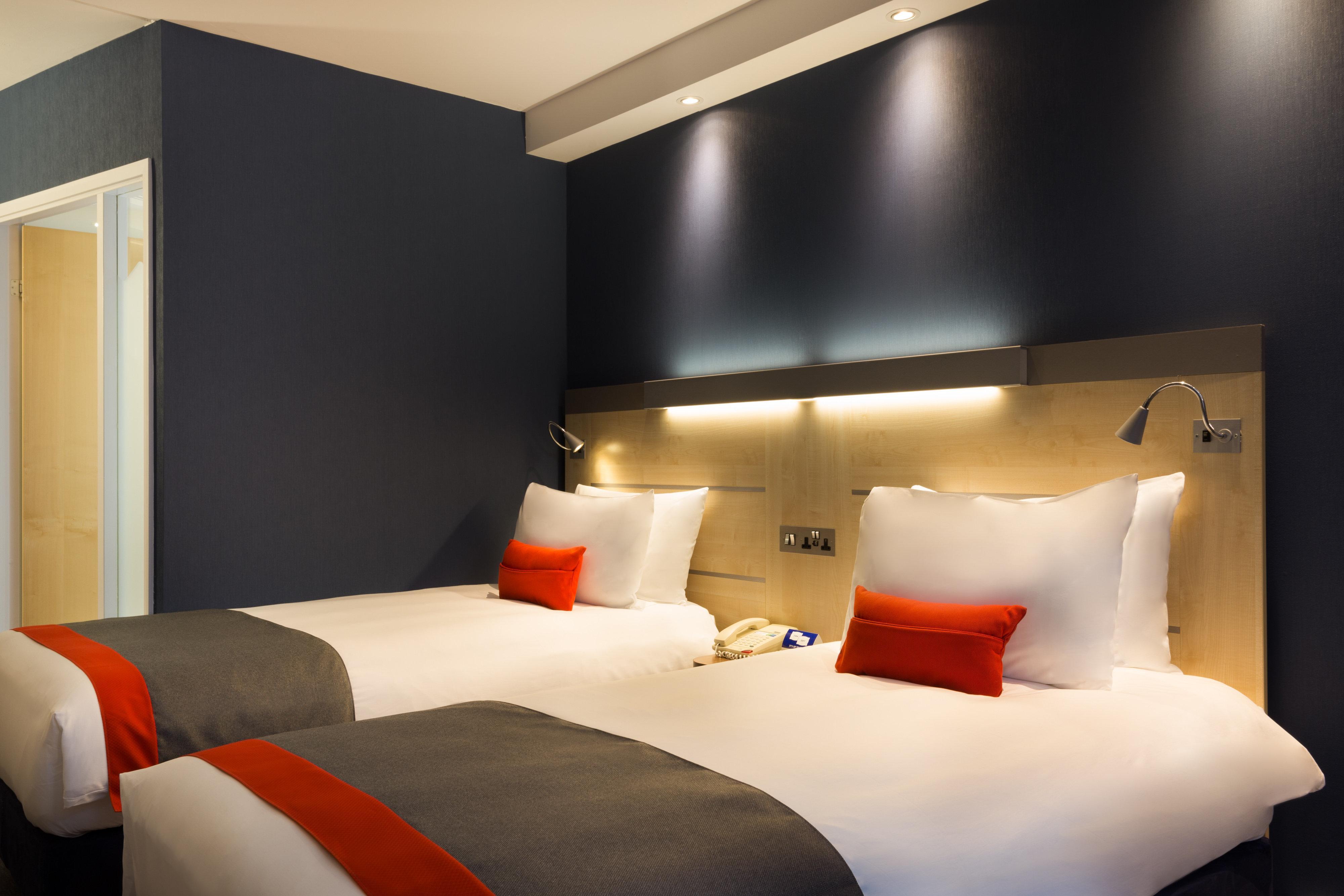Holiday Inn Express London - Watford Junction By Ihg Экстерьер фото